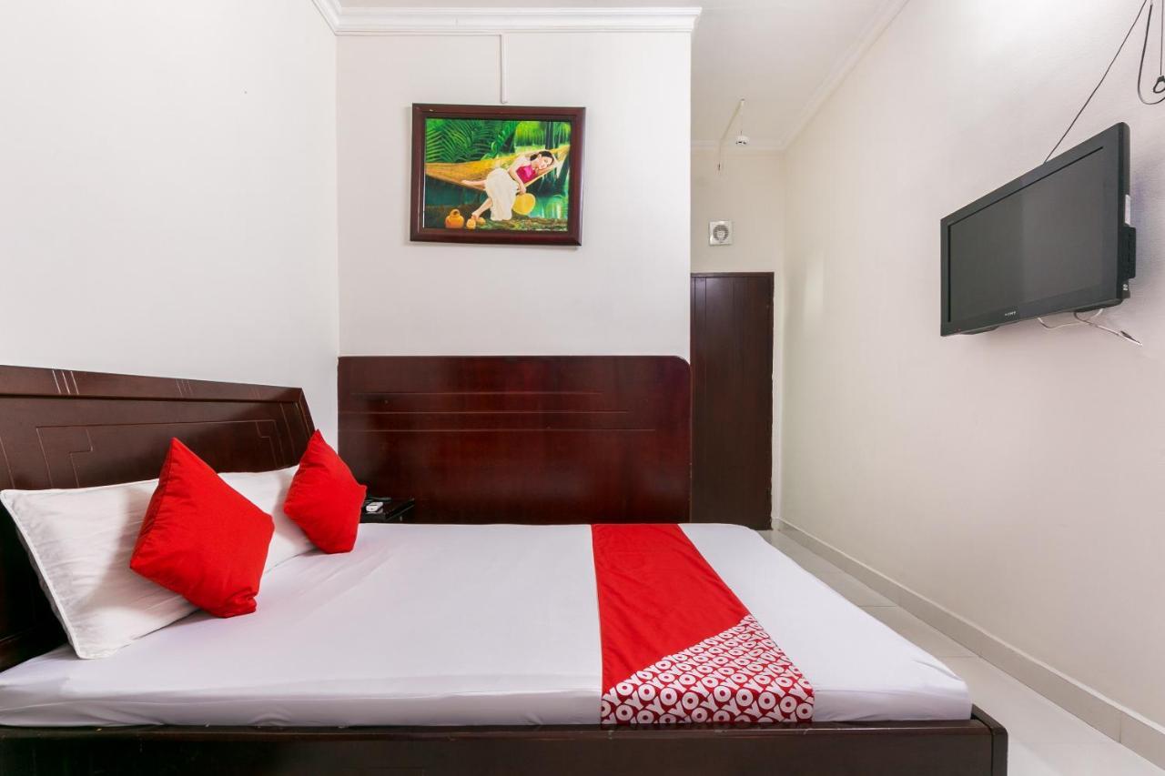 Oyo 486 Nhat Nhat Hotel Hô Chi Minh-Ville Extérieur photo